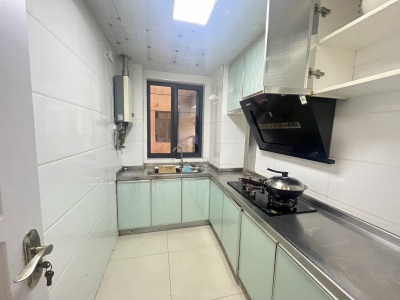 东方龙城秉心苑