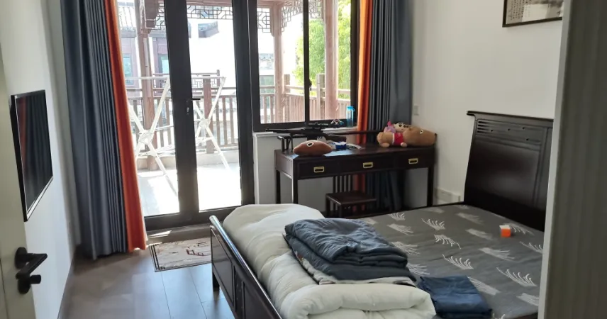 新华联鸠兹古镇