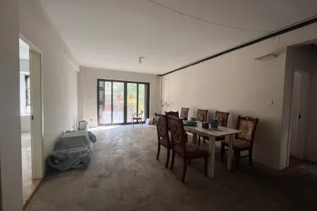 中梁国宾府 4室2厅2卫 1,600元/月 南北通透,满五唯一