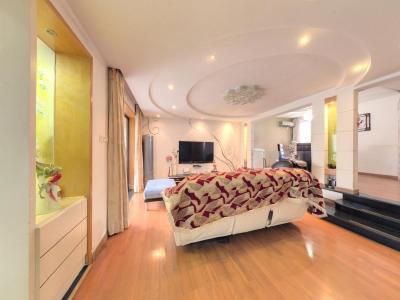 香樟城市花园 3室2厅1卫 120万 家电齐全