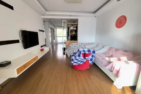 信德华府 3室2厅1卫 2,000元/月 南北通透