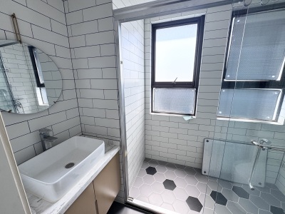 绿地新里海顿公馆