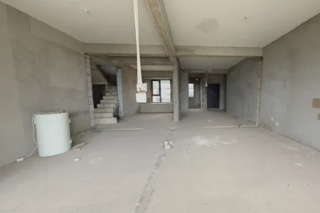 中御公馆4房2厅2卫南北毛坯真实好房