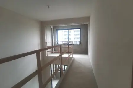 伟星政务壹号三房南北毛坯真实好房