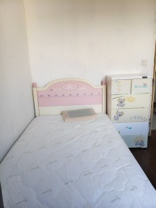 黄果山一村 2室1厅1卫 1500元/月 南北通透,学区房,好景观