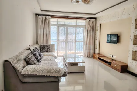 水岸星城东区 2室2厅1卫 1,500元/月 采光充足