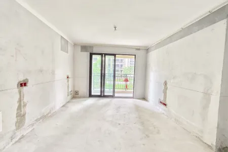 港龙湖山映 3室2厅2卫 800元/月 性价比高