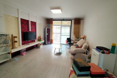 中凯景湖豪庭2房南精装真实好房