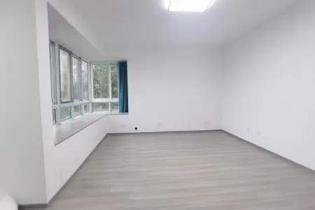 大圣小区 3室2厅1卫 2,000元/月 南北通透,性价比高,学区房