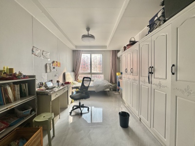 水岸星城西区 2室2厅1卫 50万 家电齐全