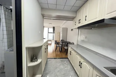 柏庄时代金座 1室1厅1卫 2,000元/月 南北通透,采光充足,附带车位