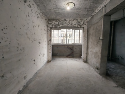 东湖碧水湾3室2厅2卫南毛坯真实好房