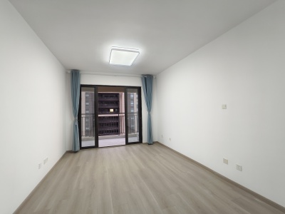 昌建融创枫丹壹号 3室2厅1卫 1,700元/月 南北通透,性价比高