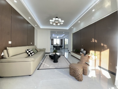 龙山新苑1期 3室2厅1卫 56.8万 业主急售,性价比高,赠送面积