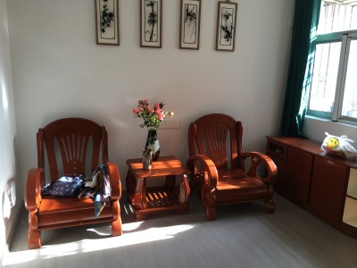 育红新村