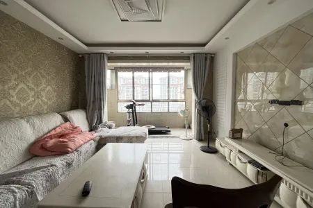 三山碧桂园双潭映月 3室2厅2卫 1600元/月 南北通透,采光充足