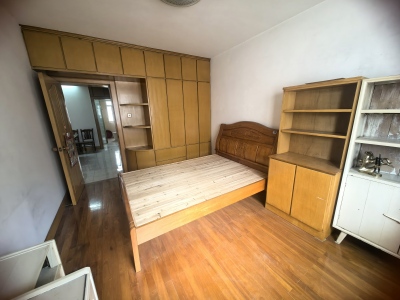 泰华裕中新村 2室2厅1卫 75万元 南北通透