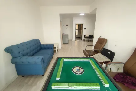 朝辉东方城二区 2室2厅1卫 1,700元/月 VR房,视频房,满两年,采光充足