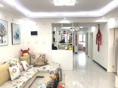 家和园 3室2厅1卫 2,000元/月 南北通透,采光充足