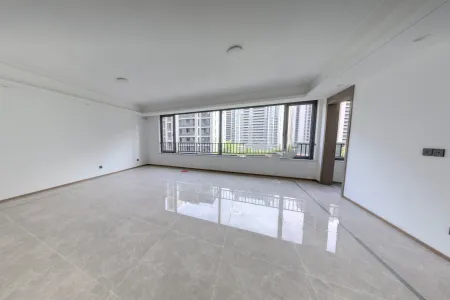 铂悦滨江 2室2厅1卫 230万 南北通透,业主急售