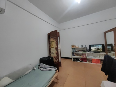 鲁港大市场