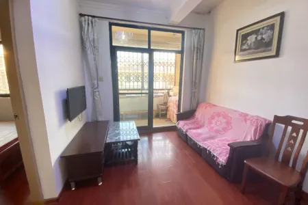 绿地2号地块(阳光花寓) 2室1厅1卫 35万 南北通透,三证齐全,满两年