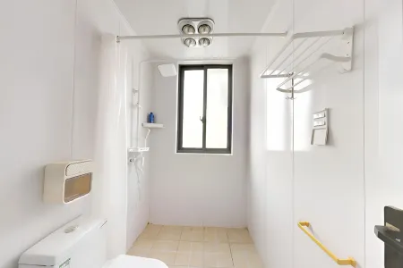 中央城D区 2室2厅1卫 84.2万 采光充足