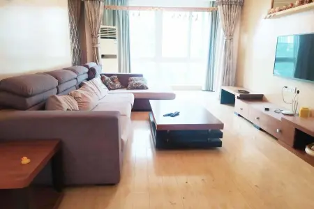 新时代商业街2房南精装真实好房