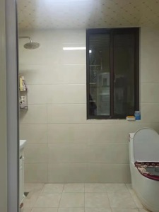 圣庭湖畔