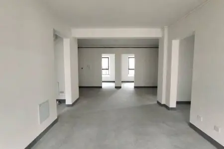 融创玉兰公馆4室2厅2卫南毛坯真实好房