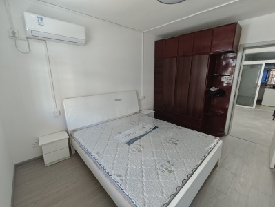 育红新村 2室1厅1卫 1,650元/月 南北通透