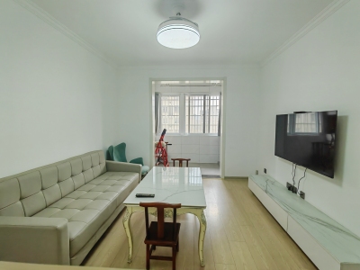 雎鸠悦园 2室2厅1卫 1,700元/月 采光充足,低首付,学区房