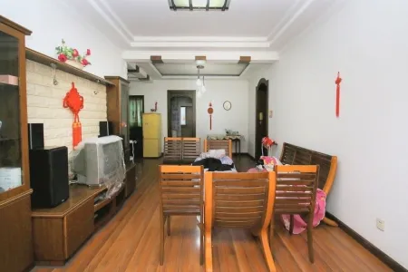 南瑞新城沐春园 4室2厅3卫 2200.0元/月 采光充足