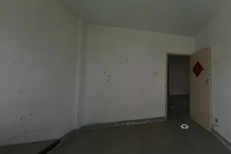 松韵园1房2厅1卫南北毛坯真实好房