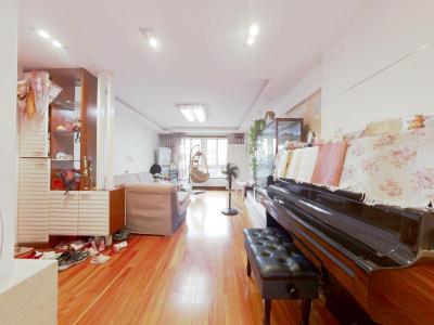 凤凰城中岛海棠苑 3室2厅1卫 1,800元/月 采光充足