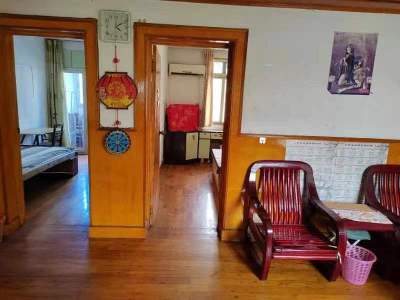 狮子山庄 2室1厅1卫 1,100元/月 采光充足