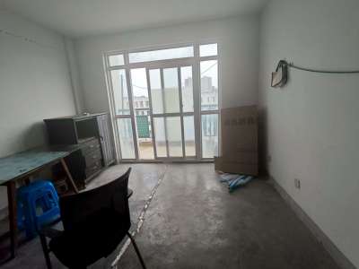 四褐山小区 2室1厅1卫 1000.0元/月 性价比高,好景观