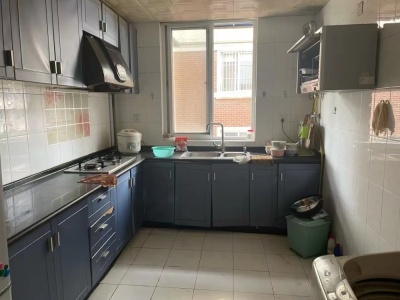 百蕊山庄 3室2厅2卫 1,500元/月 南北通透,学区房,采光充足