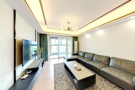 万科海上传奇 4室2厅2卫 268万 采光充足