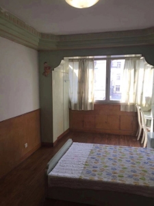 柳春园 2室2厅1卫 1,300元/月 学区房,满两年