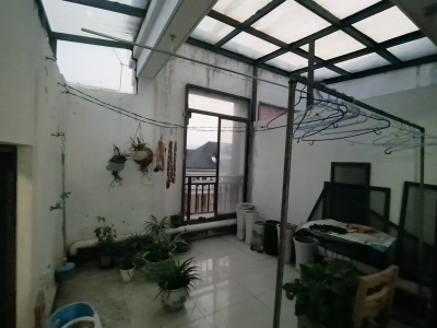 东方明珠一村