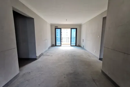 三山碧桂园镜湖春色 3室2厅2卫 65万 南北通透,采光充足