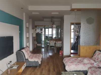 BOBO城F区2室2厅1卫南北精装真实好房