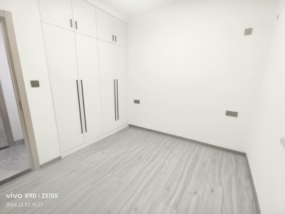 秀山信达城三区 3室2厅1卫 95万 南北通透,业主急售,VR房