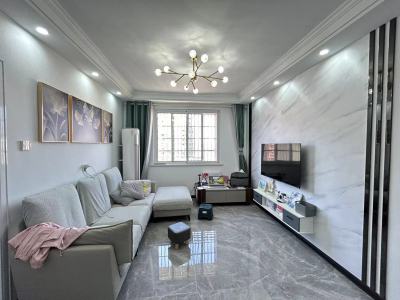 万春花园西区 2室1厅1卫 38万 南北通透,三证齐全