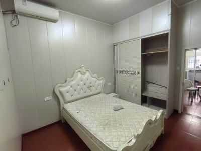 延安路27号 1室1厅1卫 1,200元/月 性价比高