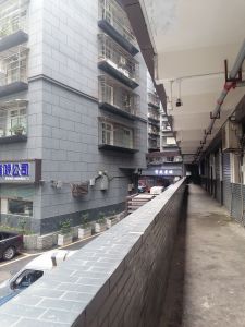 贸苑小区（绥定大道一段423号）