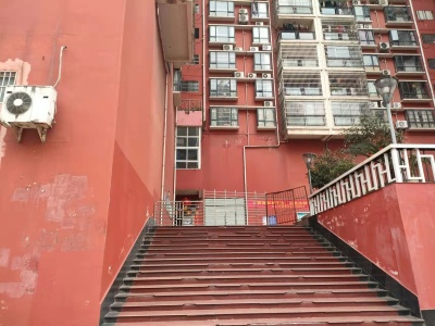 景西华庭
