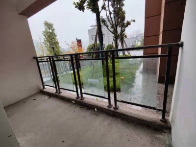 塔石新居