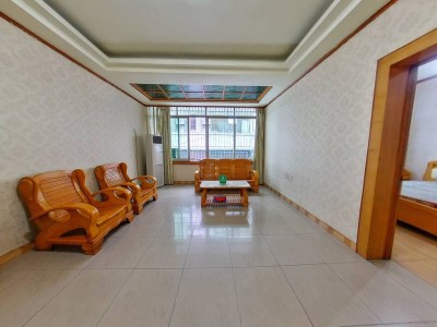 （中心广场）三委家属院 3房2厅1卫 南